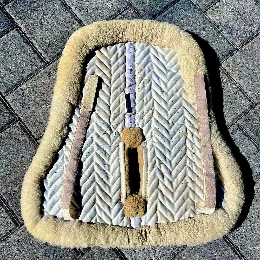 Fleeceworks Sheepskin Traditional Wither
Relief Halfpad